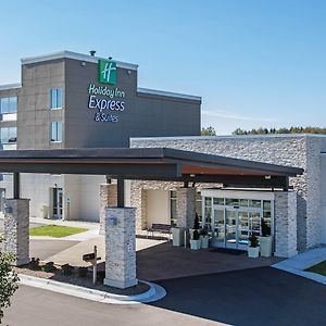 Holiday Inn Express & Suites Ludington By Ihg